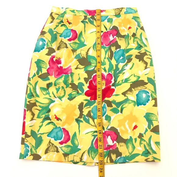 Adrienne Vittadini Yellow Water Color Floral Skirt - Picture 5 of 6